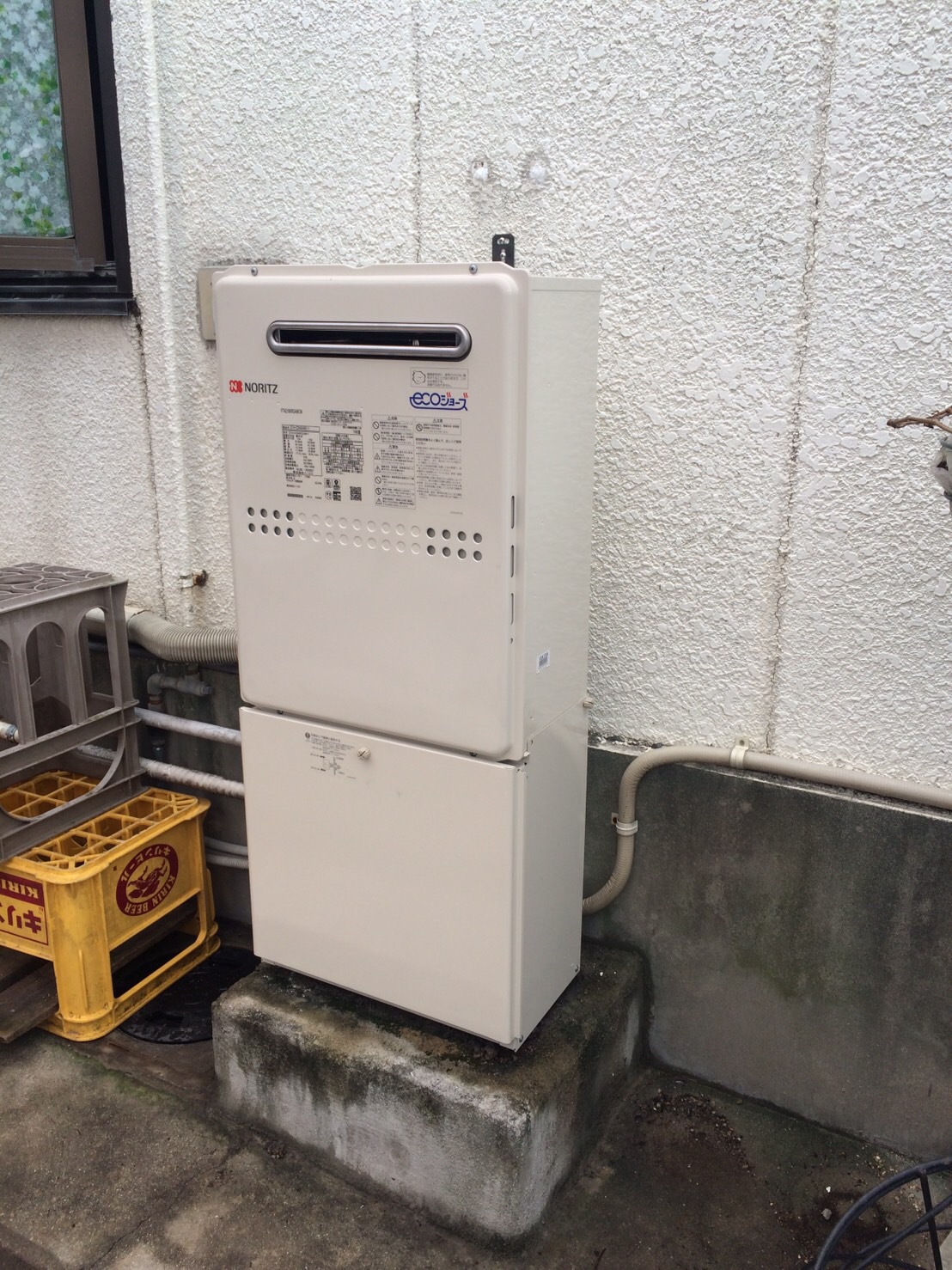 羽曳野市　Ｆ様邸　給湯器工事